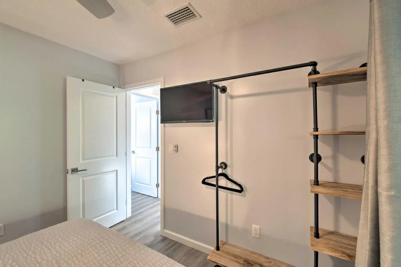 Charming Vacation Close To Downtown! Holiday home Sarasota