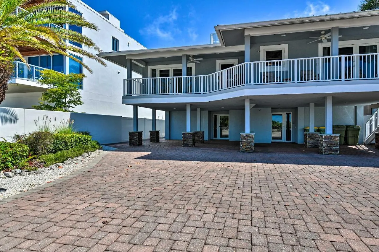 Appartamento Bright Coastal Walk To Lido Key Beach!