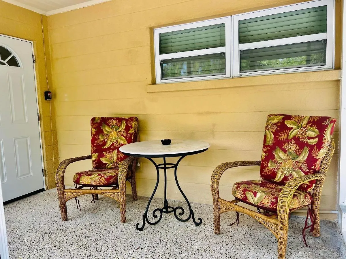 Cute House Near Downtown Holiday home Sarasota