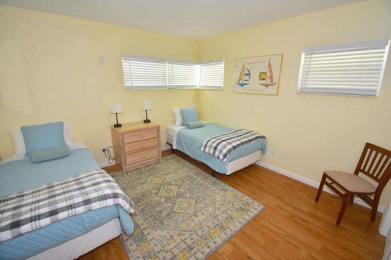Cute House Near Downtown Holiday home *