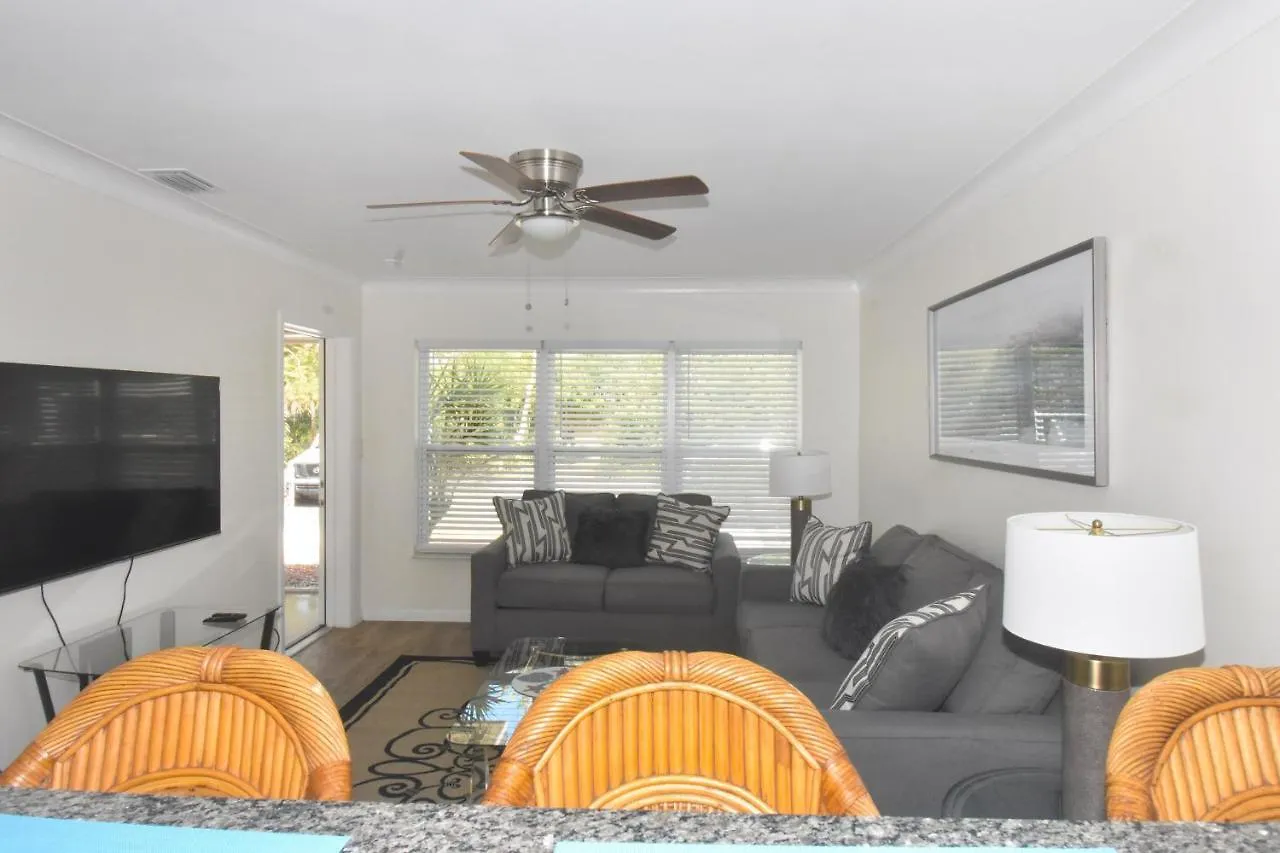 Cute House Near Downtown Holiday home Sarasota