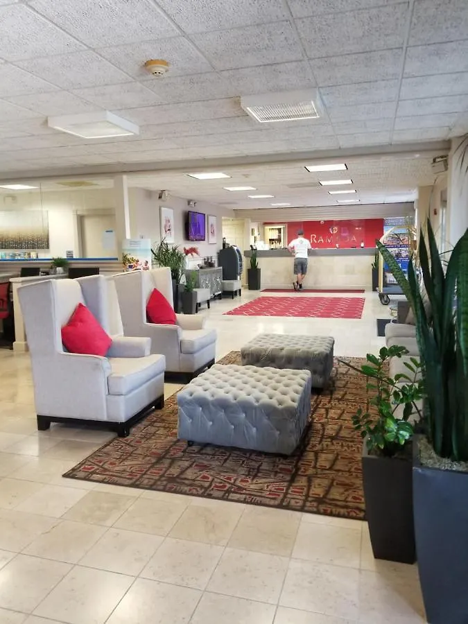 Newly Remodeled Cozy Unit Cay Club Close To Airport, Beaches And Shops * Sarasota