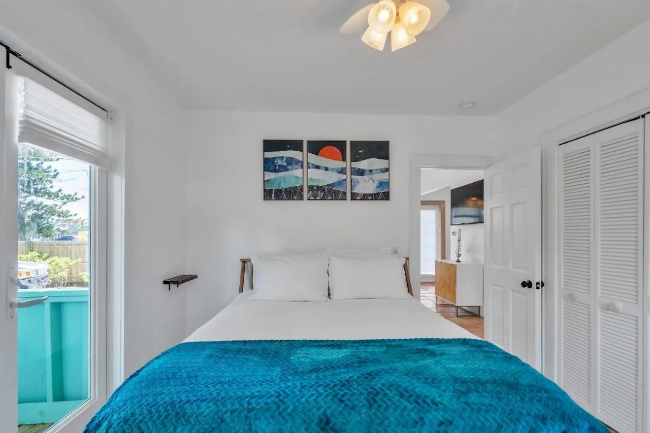 Sarasota, Fl - Bright & Breezy Coastal Vibes - 10 Mins To White Beaches 萨拉索塔