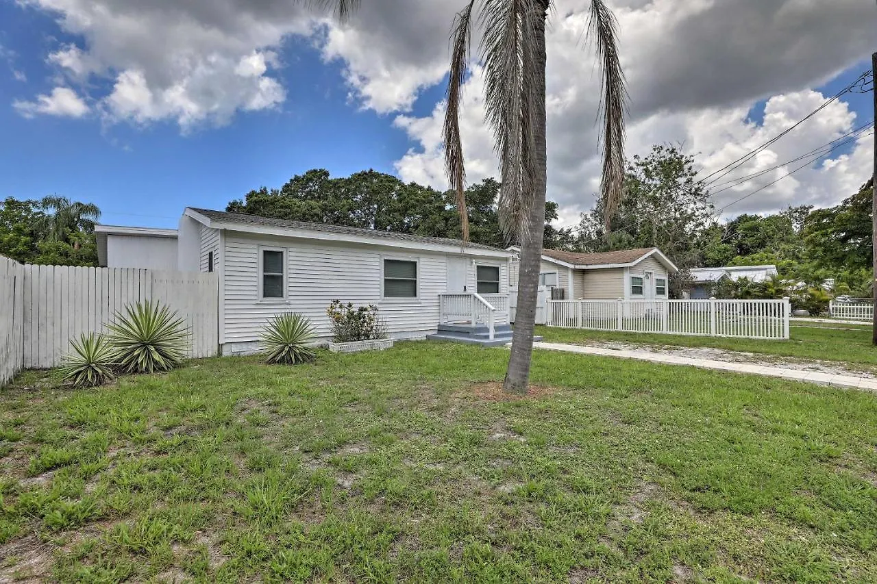 8 Mi To Siesta Key! Holiday home *
