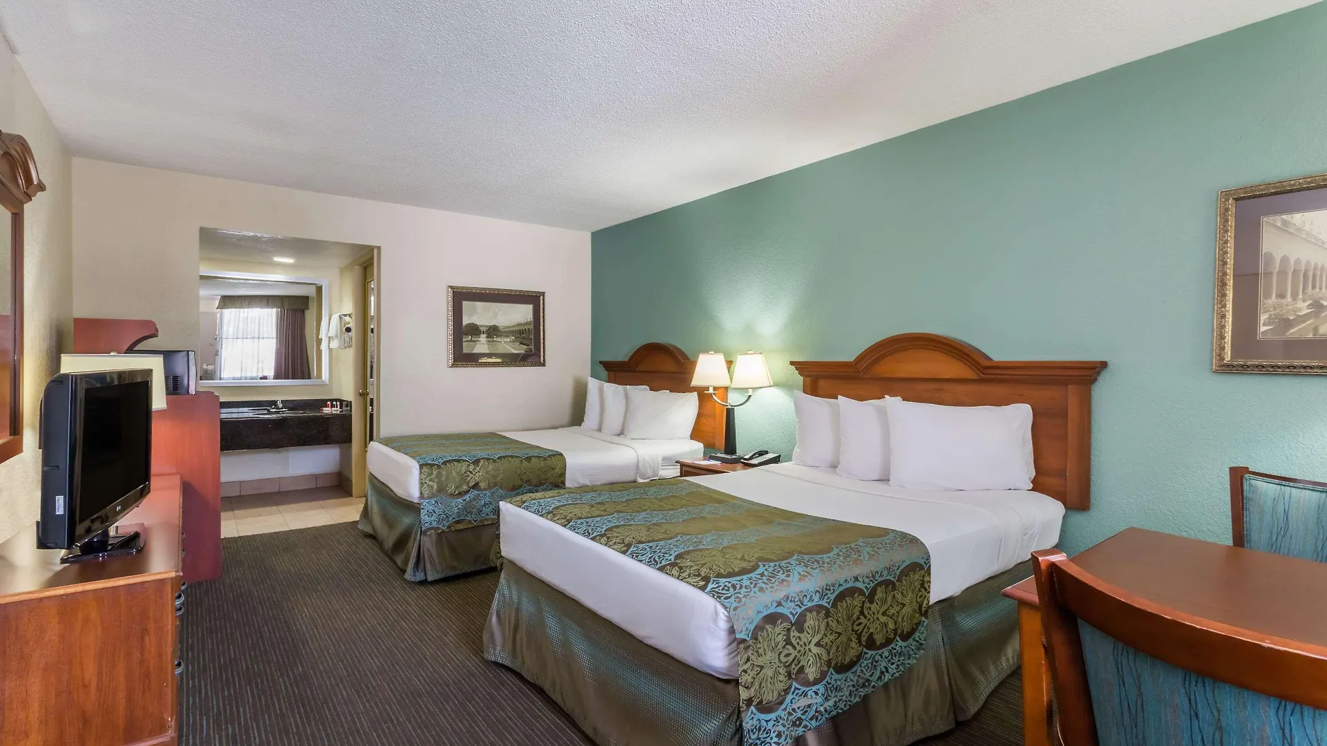 Baymont By Wyndham 2*