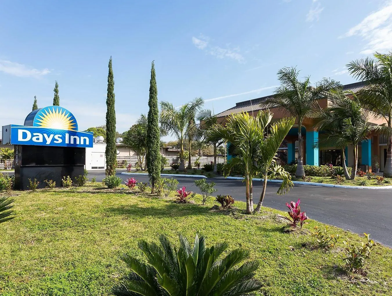 Hotel Days By Wyndham Bay 3*