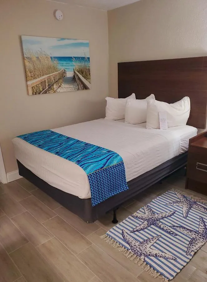 Newly Remodeled Cozy Unit Cay Club Close To Airport, Beaches And Shops *