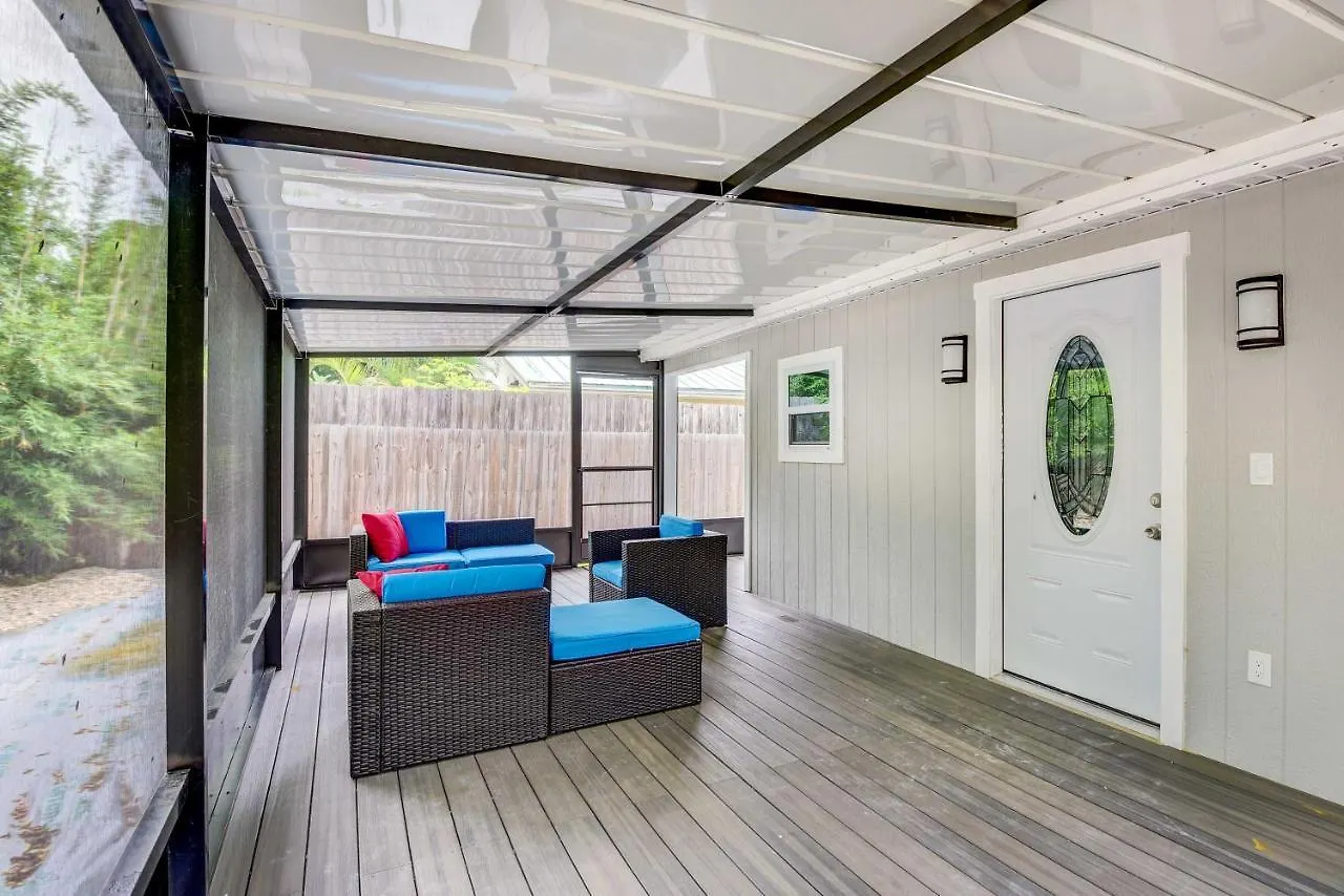 With Screened Porch, Walk To Zoo! *