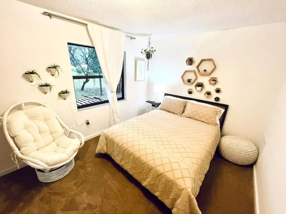Creekside Home: 4m To #1 With Pig Holiday home *