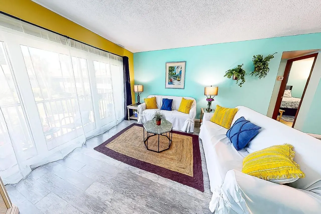 Kingston Arms On Lido Key, 1br