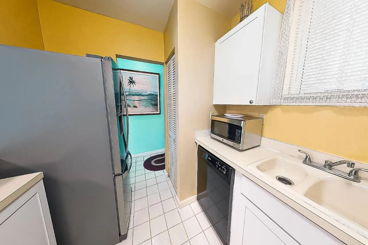 Kingston Arms On Lido Key, 1br