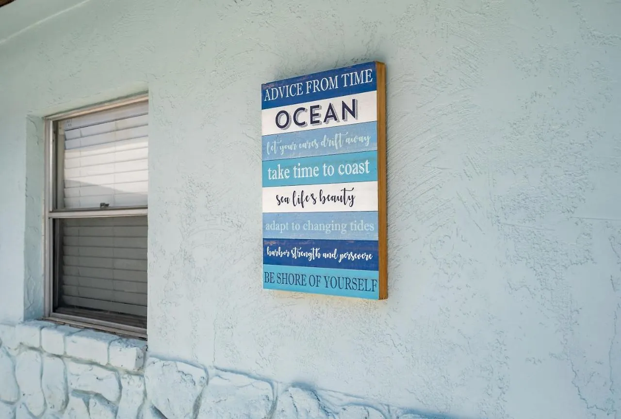 2bed 1bath Minutes To Downtown, Beaches, Restaurants, Theaters And Sarasota