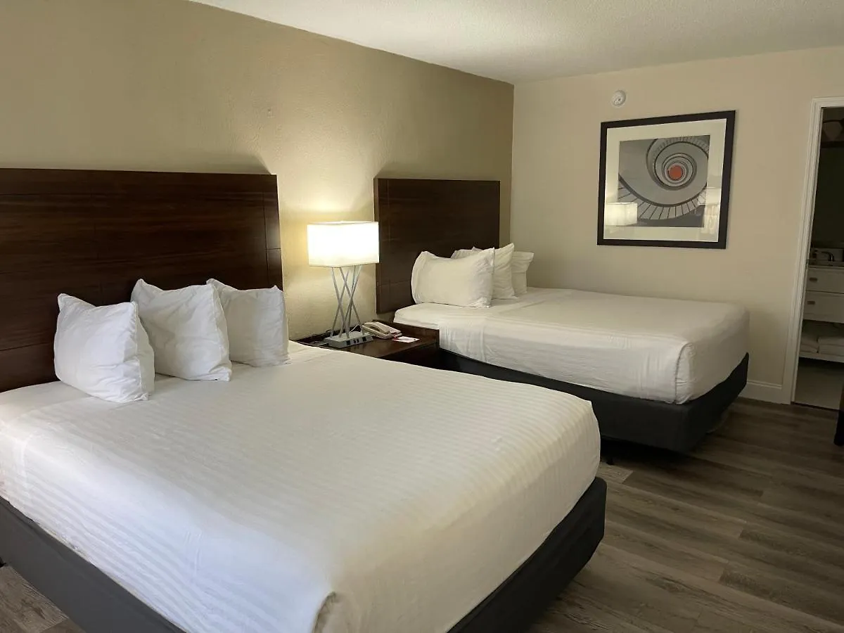 Aparthotel All-new, Ground-floor, Huge Pool, Tiki Bar & Grill
