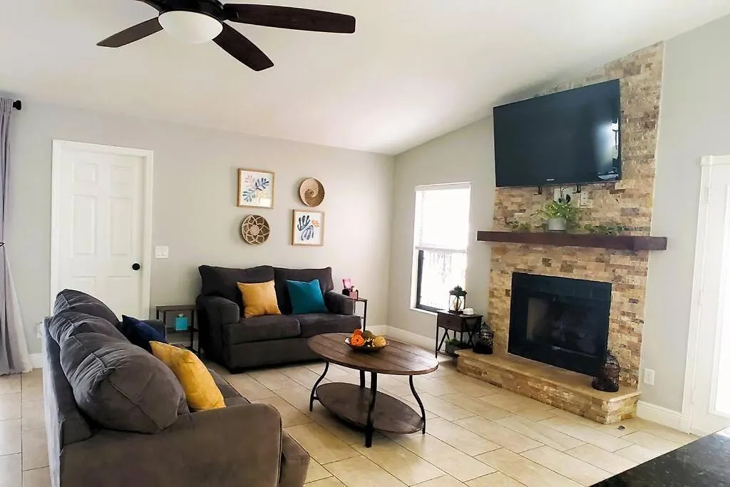 Holiday home Hidden Gem In Sarasota, Utc Mall, Nathan Benderson Park, Siesta Key *
