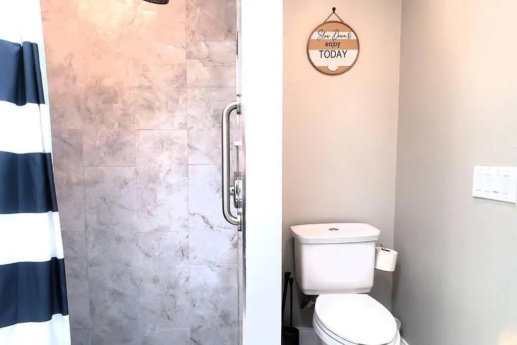 Holiday home Hidden Gem In Sarasota, Utc Mall, Nathan Benderson Park, Siesta Key Sarasota