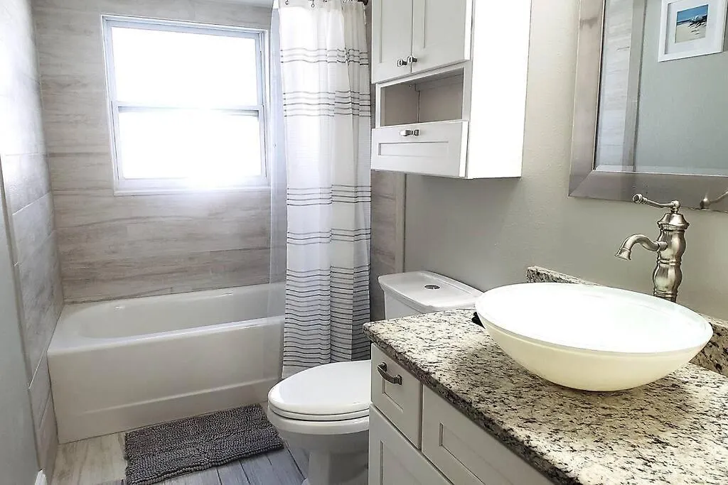 Holiday home Hidden Gem In Sarasota, Utc Mall, Nathan Benderson Park, Siesta Key *