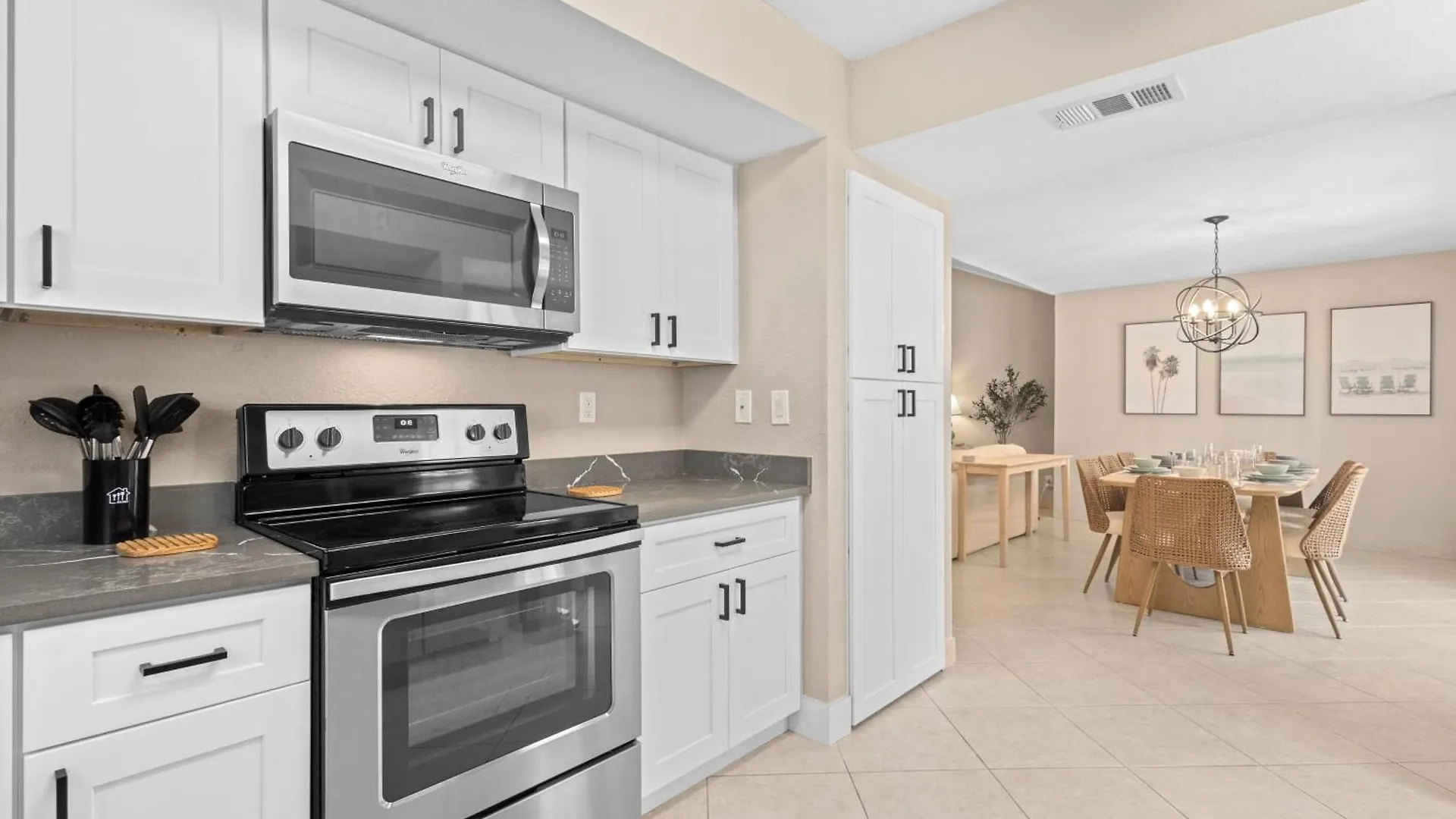 Holiday home Sunny Days-family Friendly Private Heated Pool Sarasota