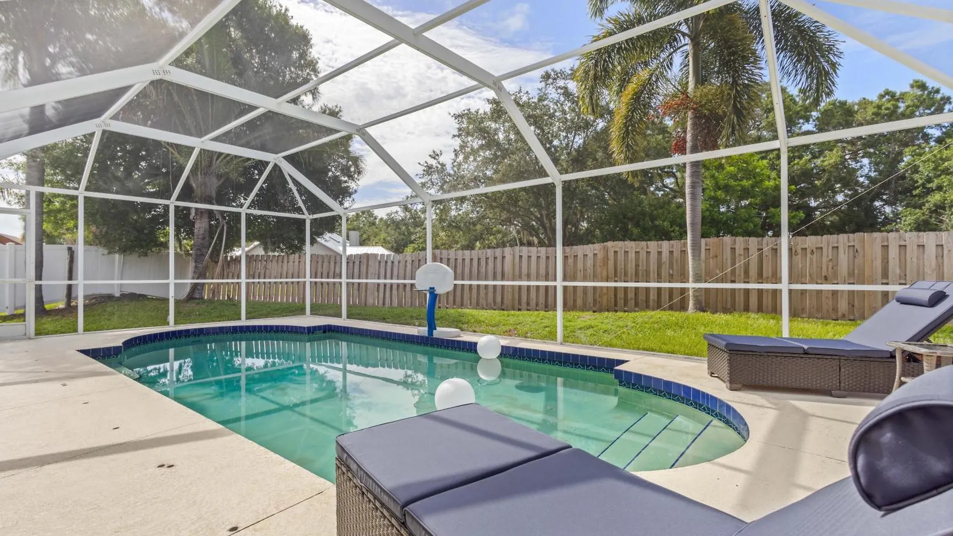Sunny Days-family Friendly Private Heated Pool * Sarasota