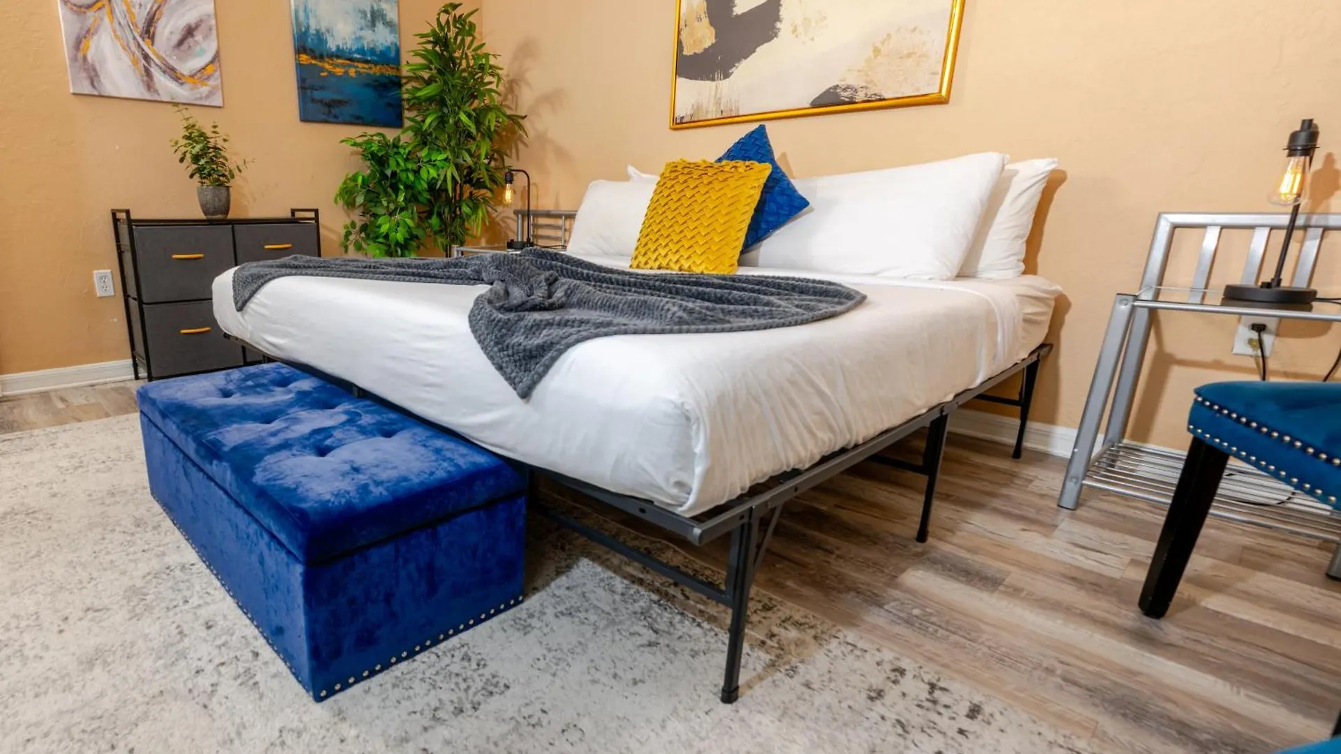 Urban Healing Haven Downtown Gem Apartment