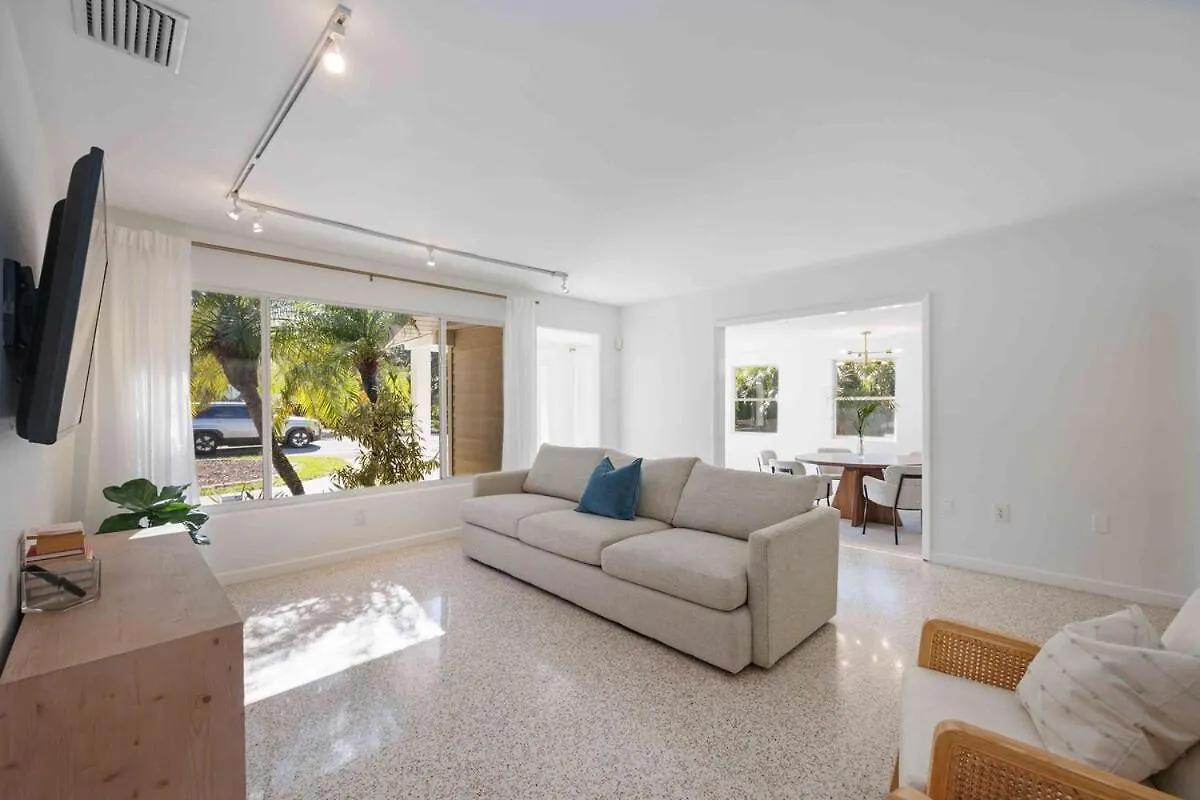 Tranquil Gem * Sarasota