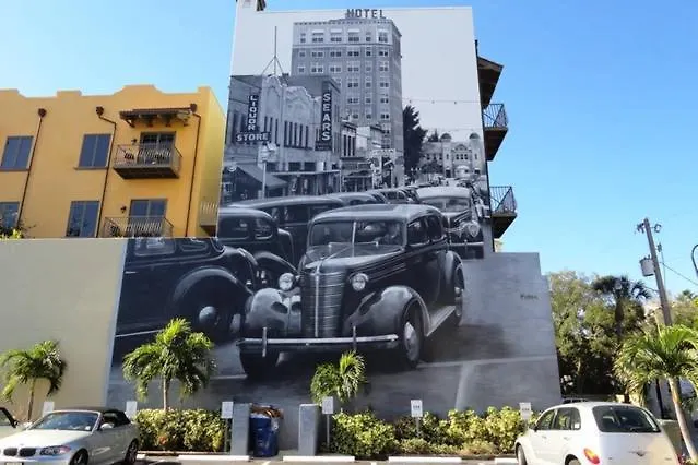 Hotel Burns Square