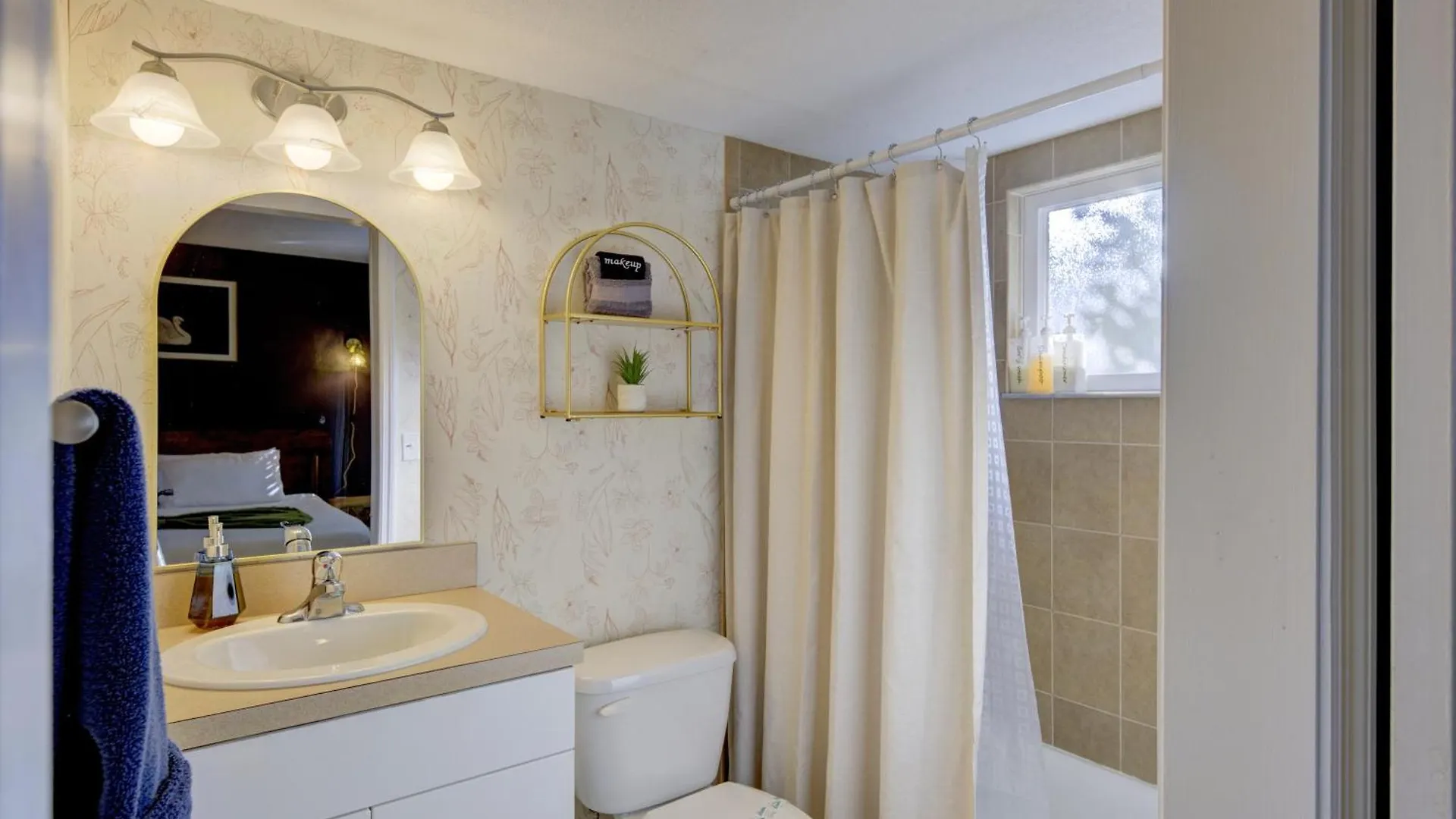 Apartment Cozy Retreat Close To Hospital