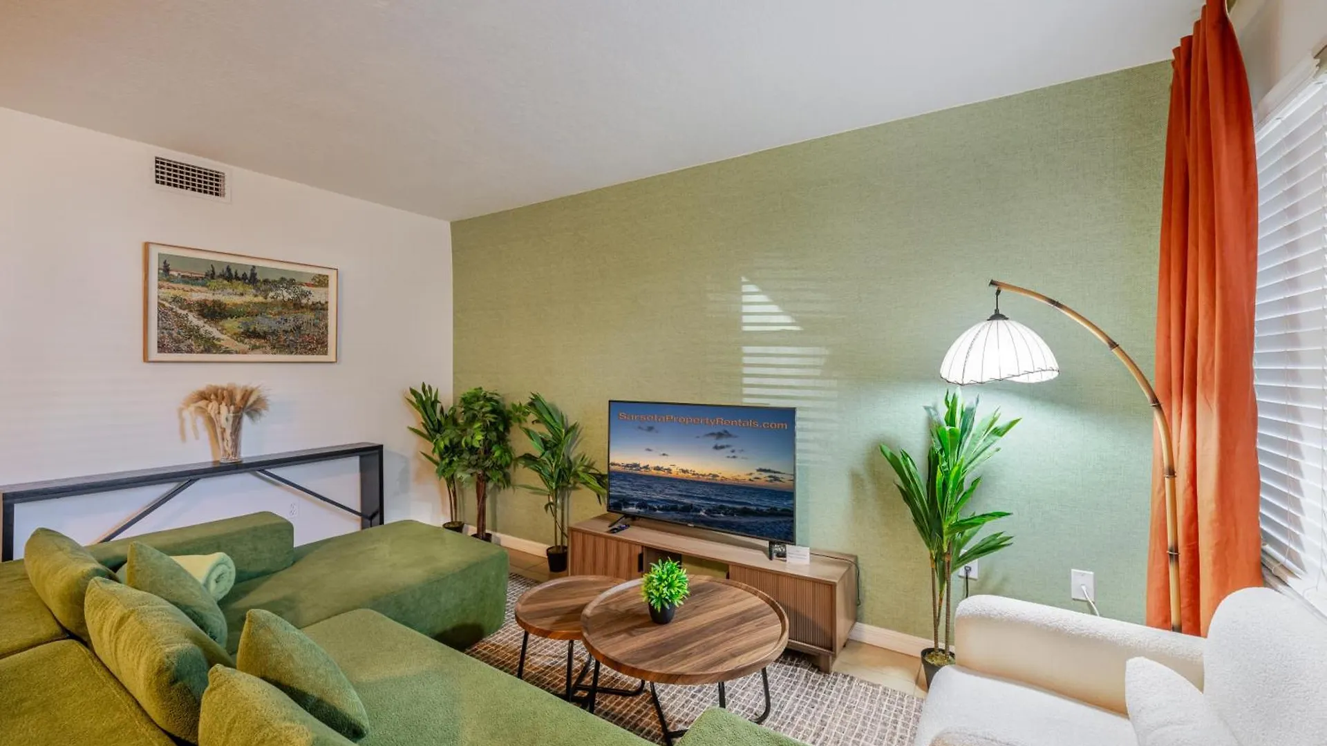 Cozy Retreat Close To Hospital Apartment Sarasota