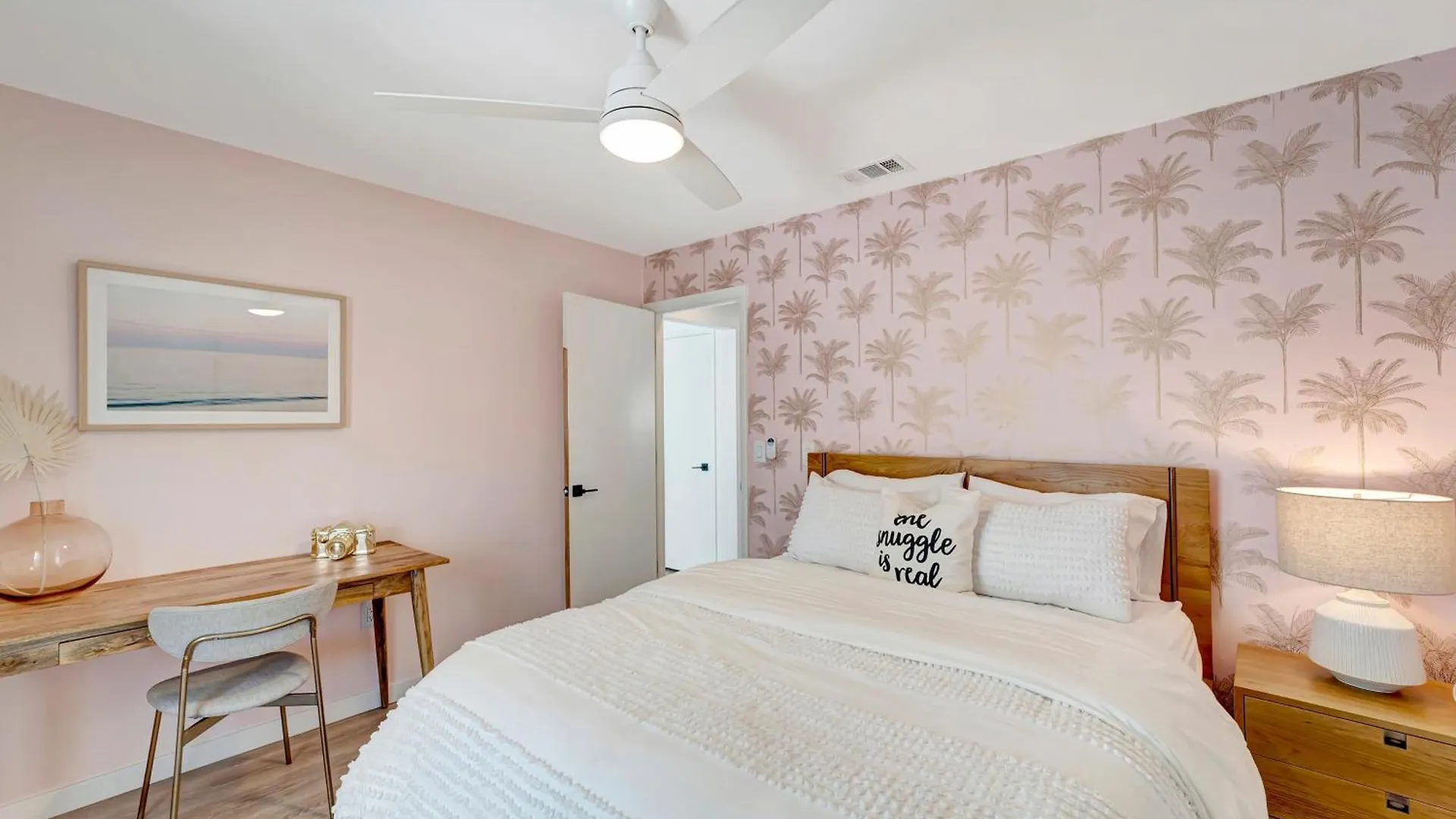 The Posh Flamingo *