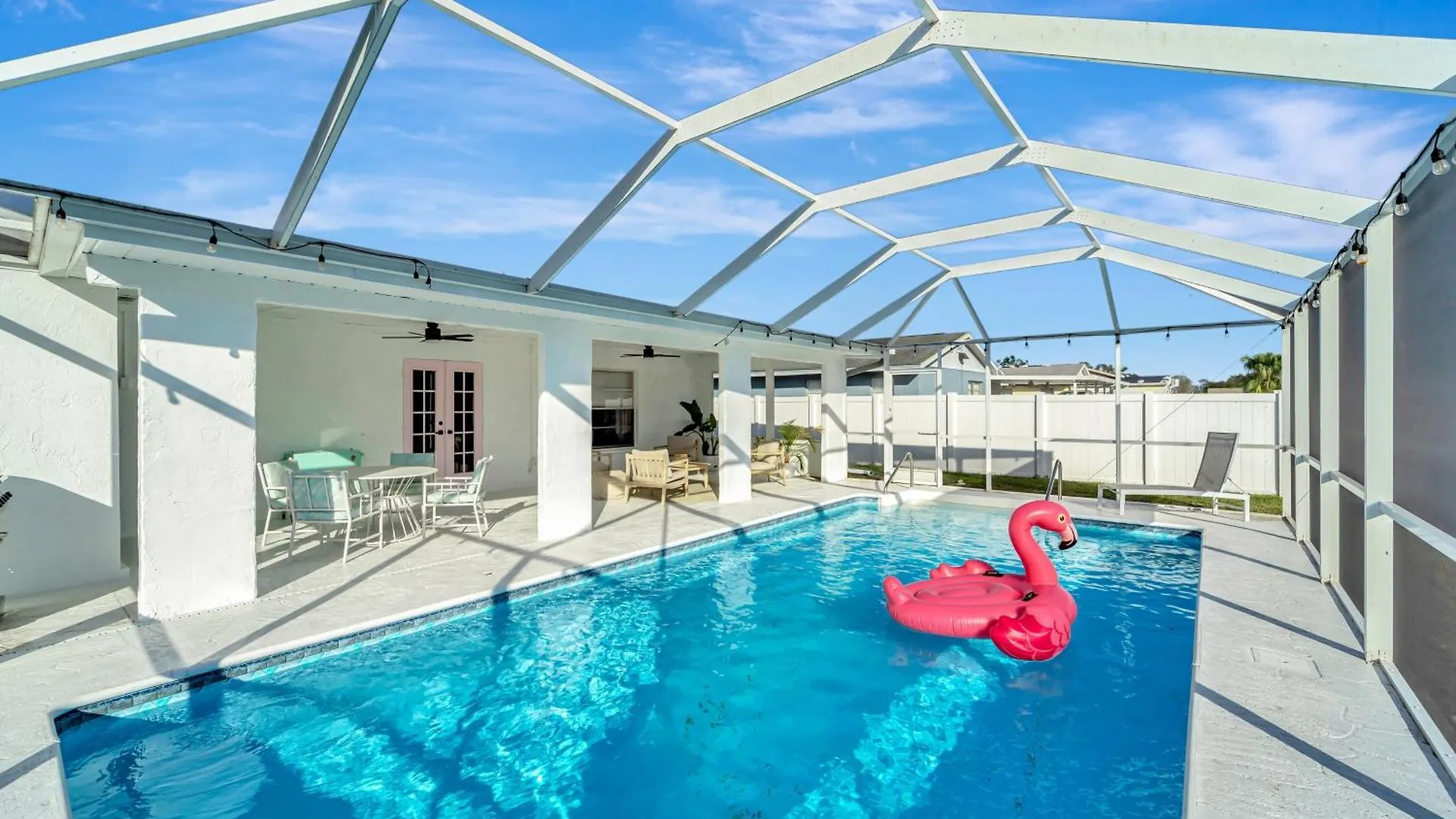 The Posh Flamingo