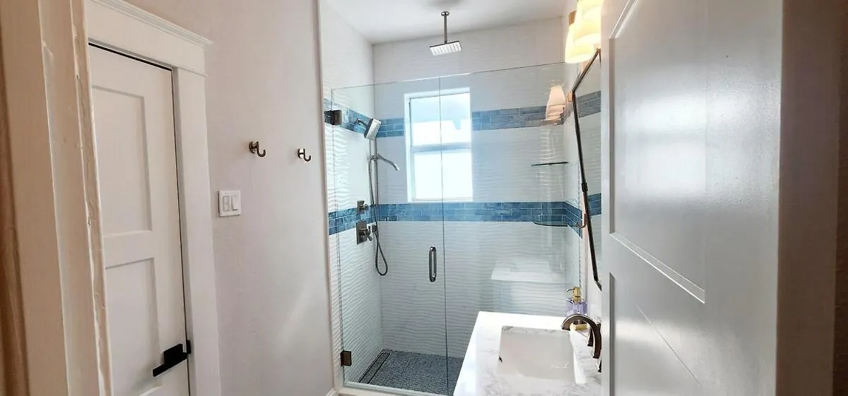 Gem In Laurel Park, Newly Remodeled, Near Downtown Sarasota