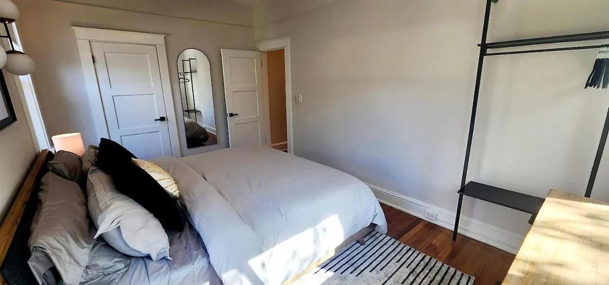 Gem In Laurel Park, Newly Remodeled, Near Downtown Holiday home
