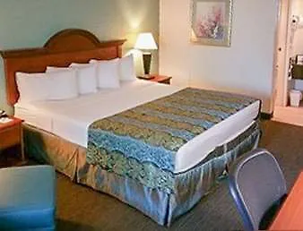 Baymont By Wyndham Hotel 2*