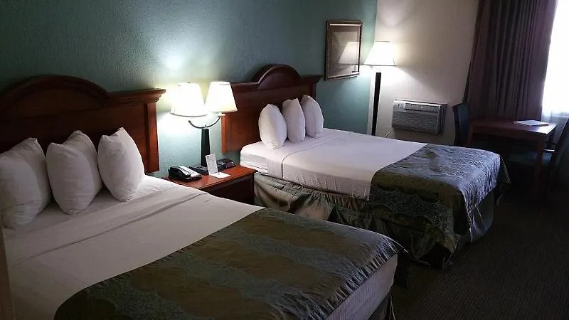 Baymont By Wyndham Hotel Sarasota