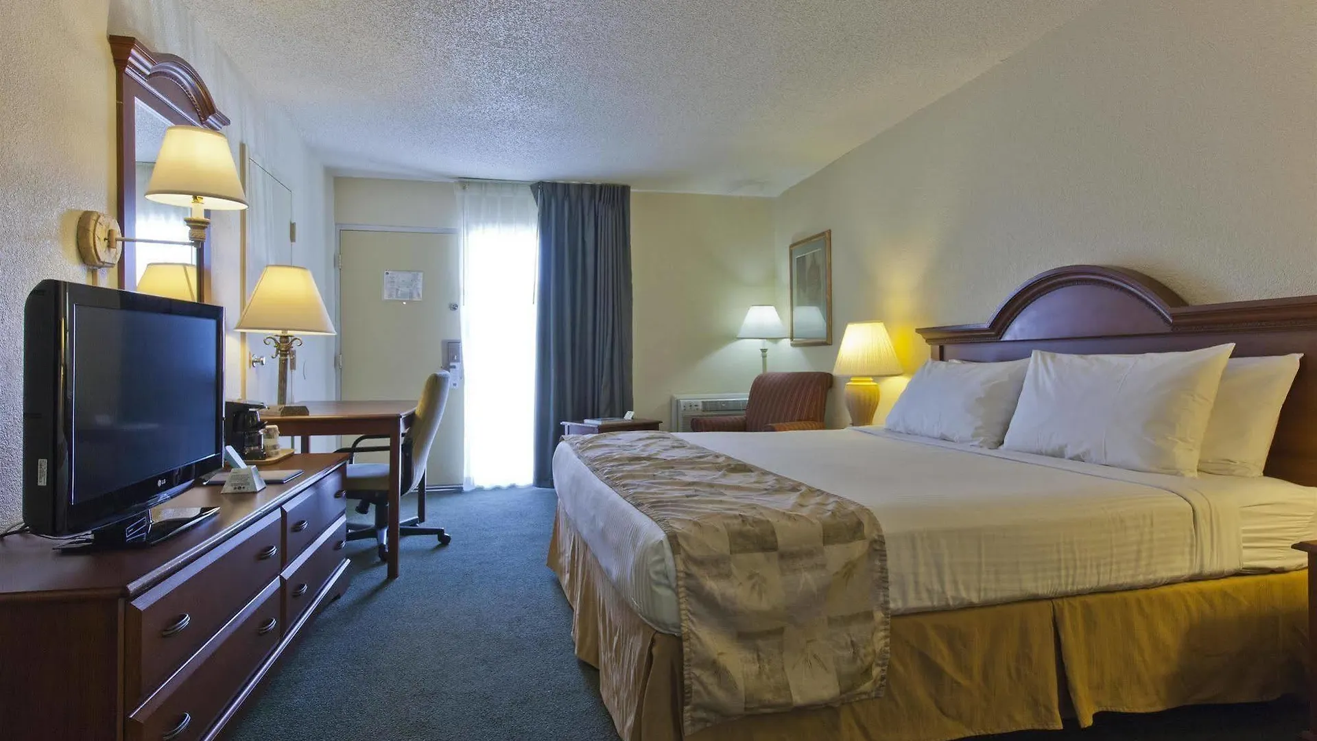 Hotel Baymont By Wyndham Sarasota