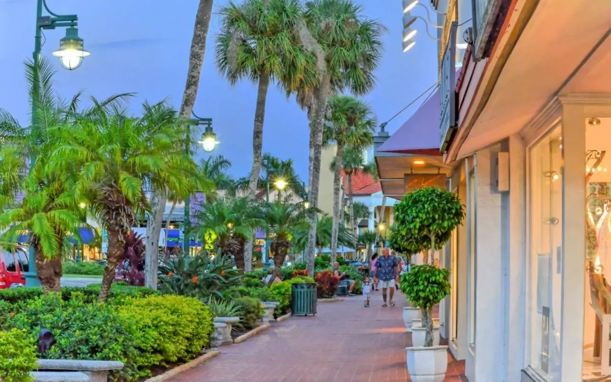 King Bed - Walk To St. Armand's Circle And Lido Beach In Minutes! Apartment *