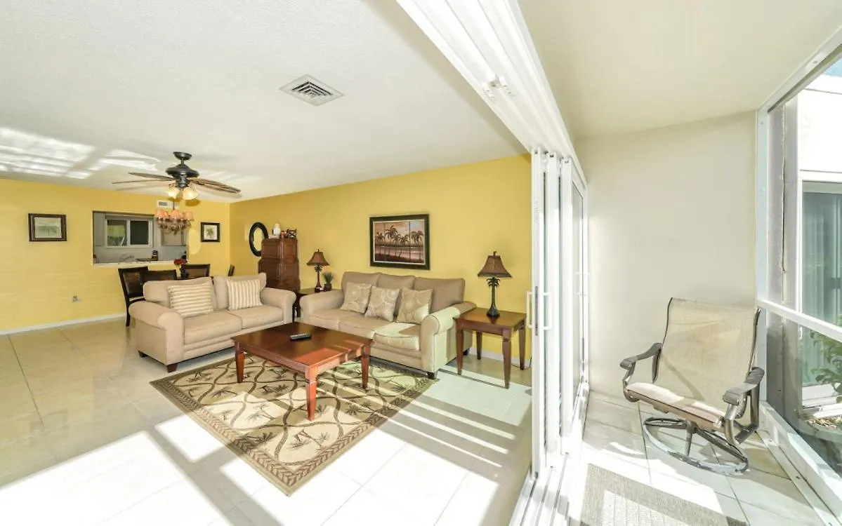 King Bed - Walk To St. Armand's Circle And Lido Beach In Minutes! Sarasota