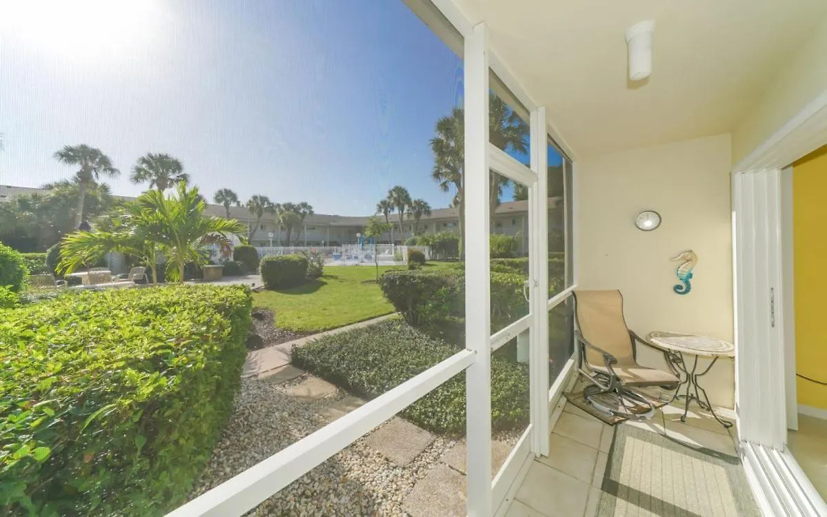 King Bed - Walk To St. Armand's Circle And Lido Beach In Minutes! Apartment Sarasota