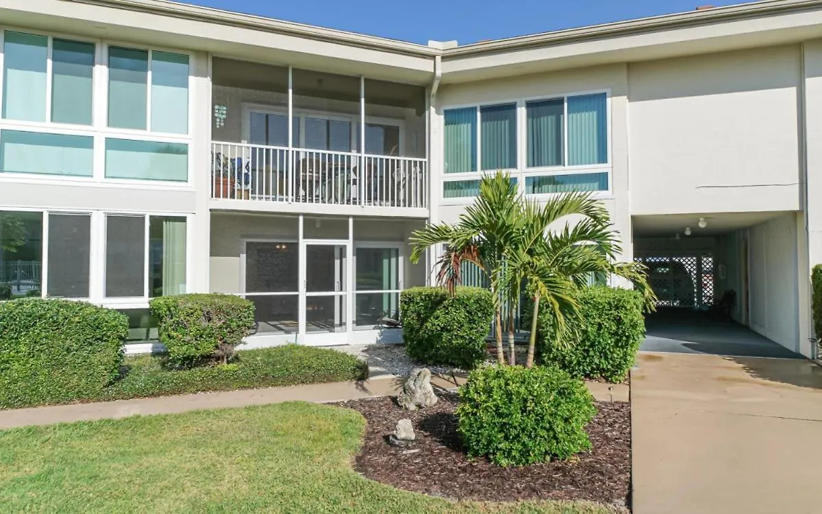 King Bed - Walk To St. Armand's Circle And Lido Beach In Minutes! Apartment