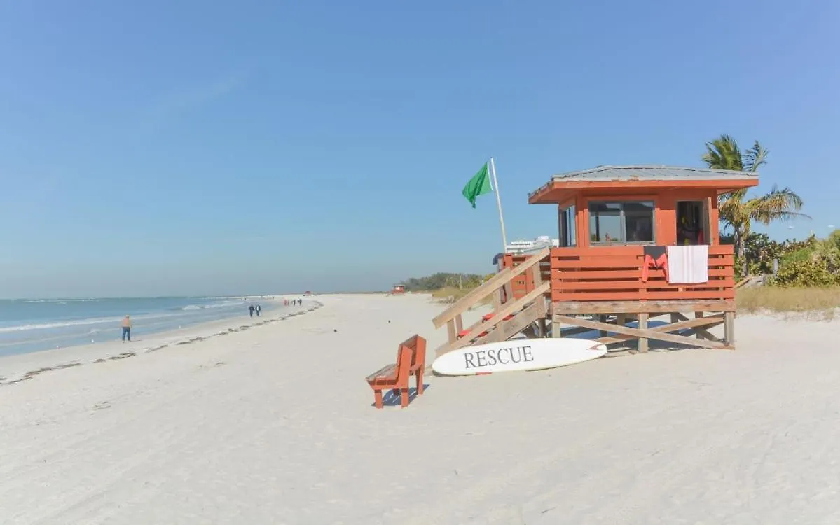 Apartment King Bed - Walk To St. Armand's Circle And Lido Beach In Minutes! Sarasota