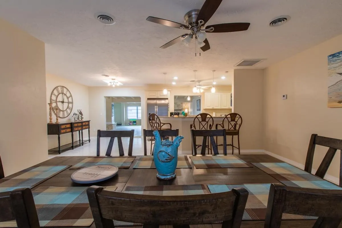 New York Avenue Rancher Holiday home *