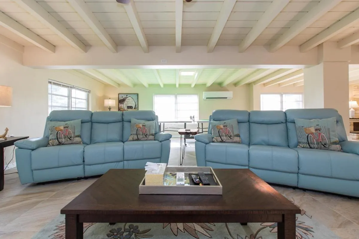 New York Avenue Rancher Holiday home