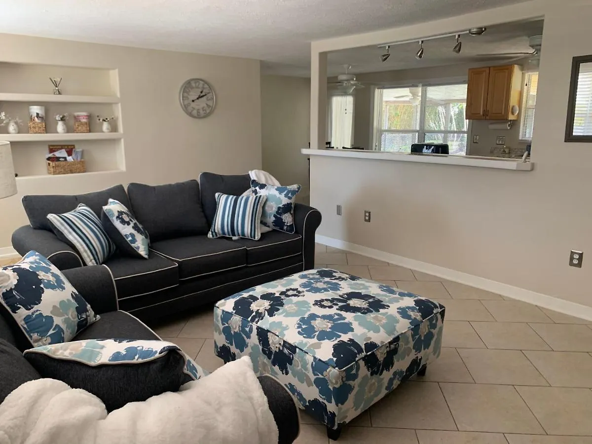 Holiday home Hidden Quiet Gem Close To Everything!!! *