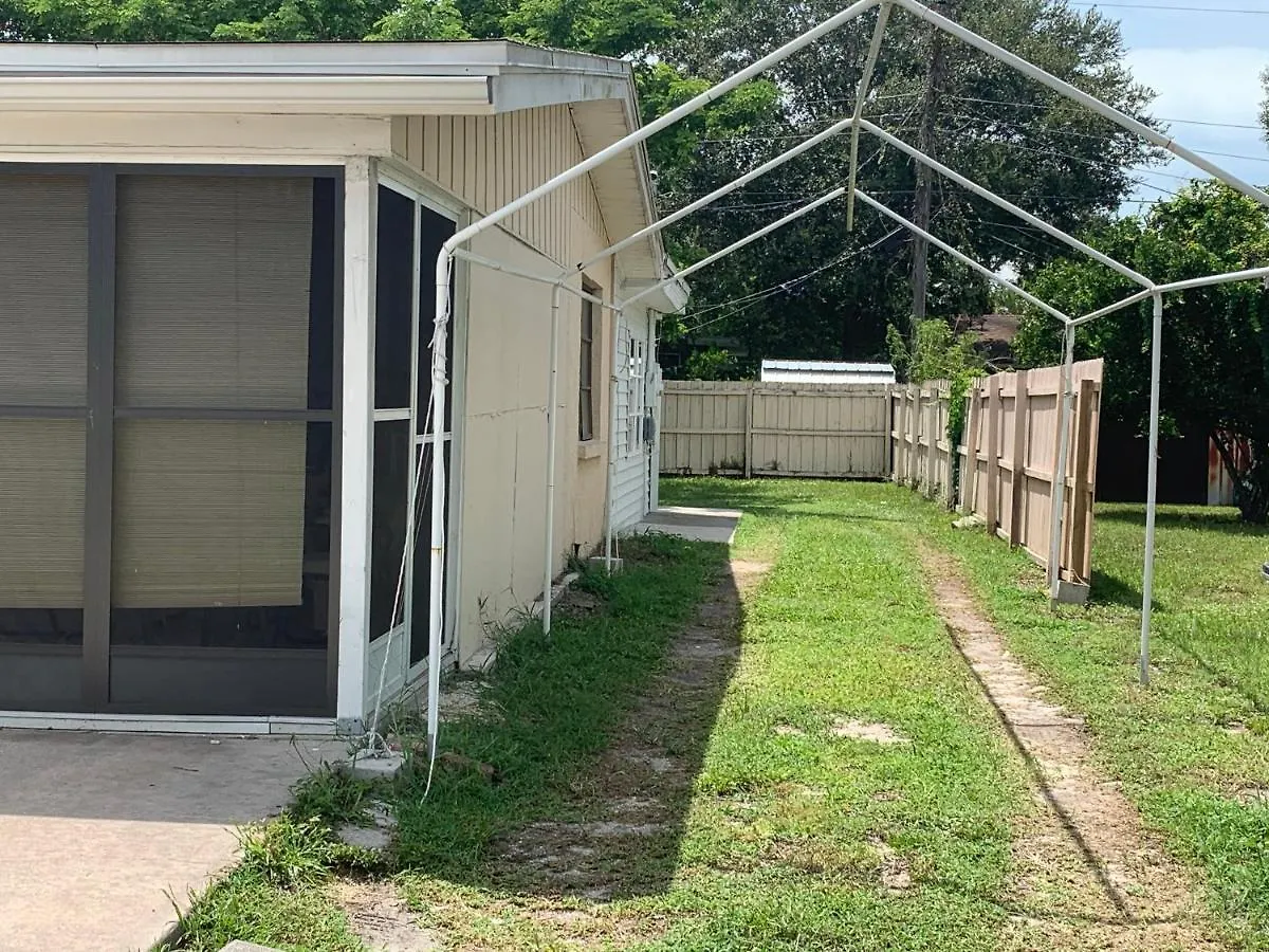 Apartment Cozy Only 10 Minutes By Car Of Siesta Key Sarasota