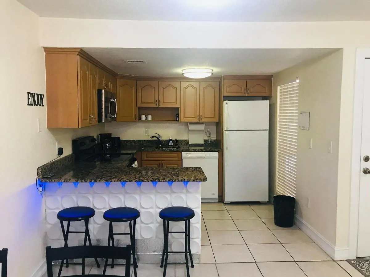 Spacious Close To Siesta Apartment Sarasota