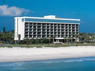 Cirque St Armands Beachside Resort