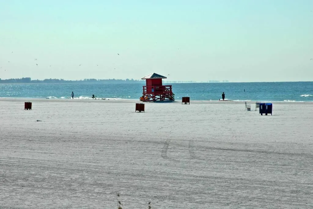 Apartment Siesta Key Village-suite #1: A Block To The Beach! Sarasota