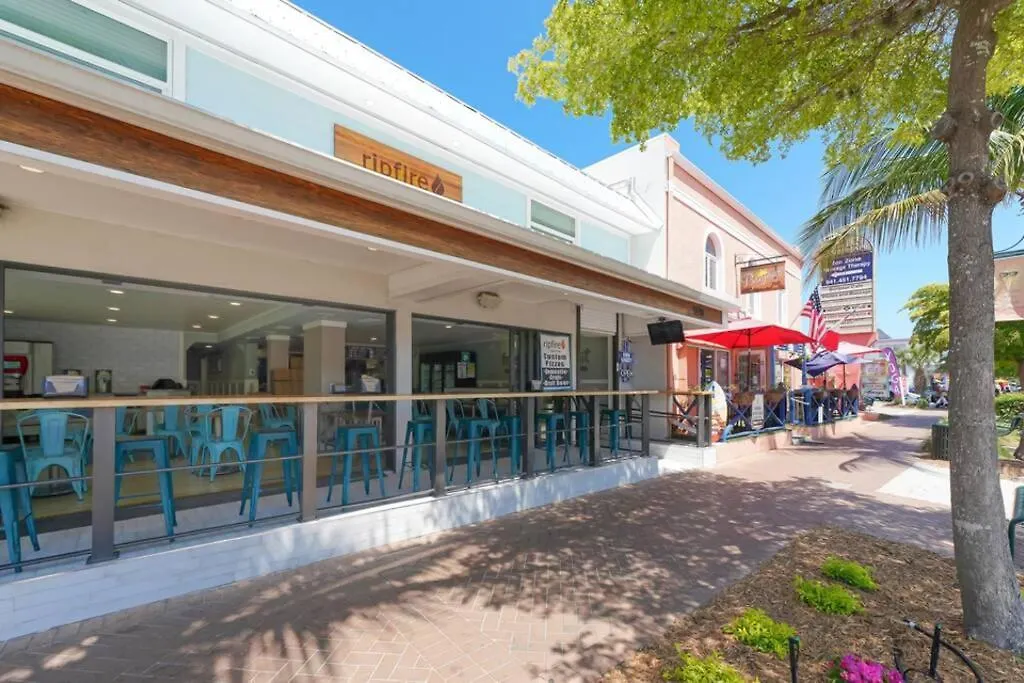 Siesta Key Village-suite #2: A Block To The Beach! * Sarasota