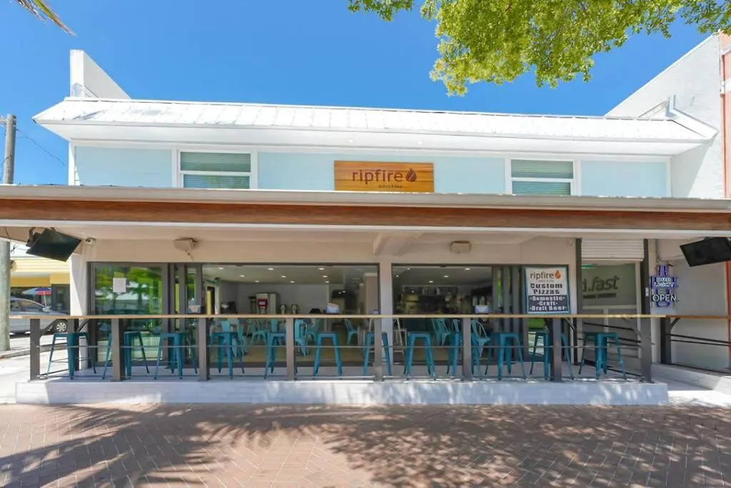 Siesta Key Village-suite #2: A Block To The Beach! Apartment
