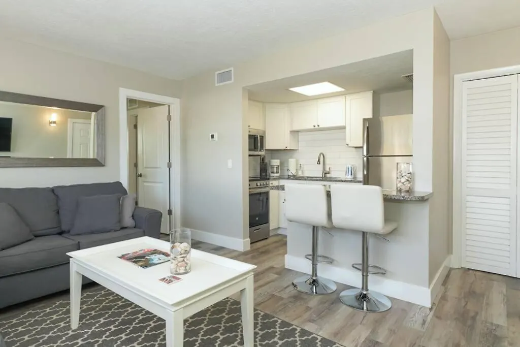 Siesta Key Village-suite #2: A Block To The Beach! * Sarasota