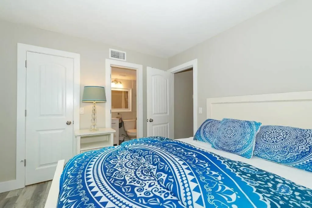 Apartment Siesta Key Village-suite #3: A Block To The Beach! *